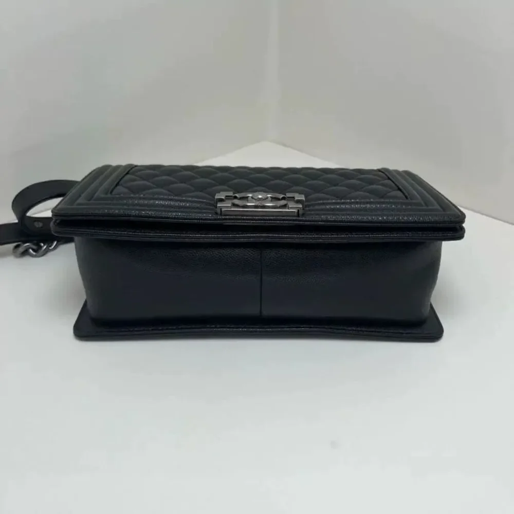 CHANEL brand color